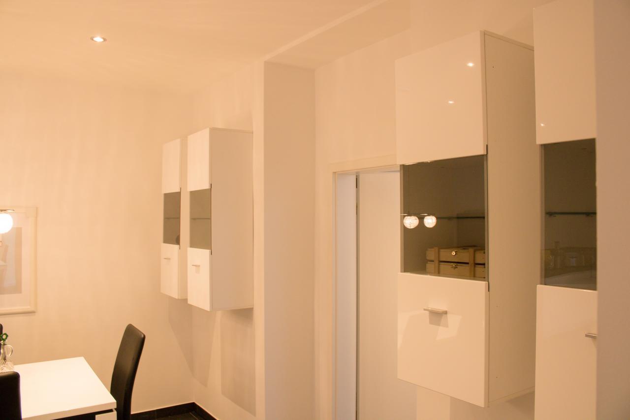 White Lofty Und White Studio Dusseldorf Ngoại thất bức ảnh