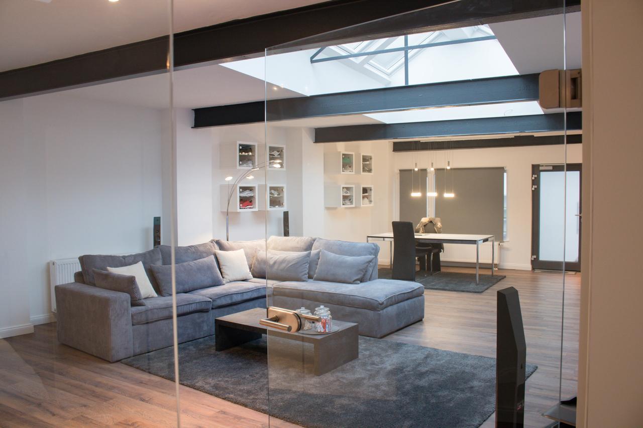 White Lofty Und White Studio Dusseldorf Ngoại thất bức ảnh